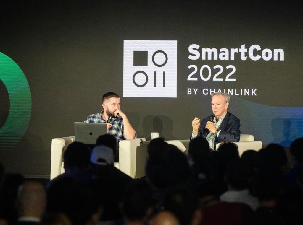 Sergey Nazarov and Eric Schmidt at SmartCon 2022